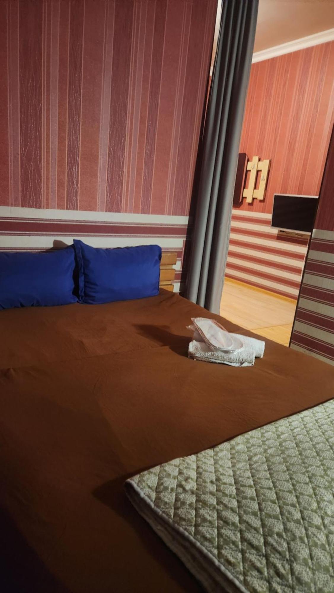 Hotel ,,Mega" Tbilisi Esterno foto