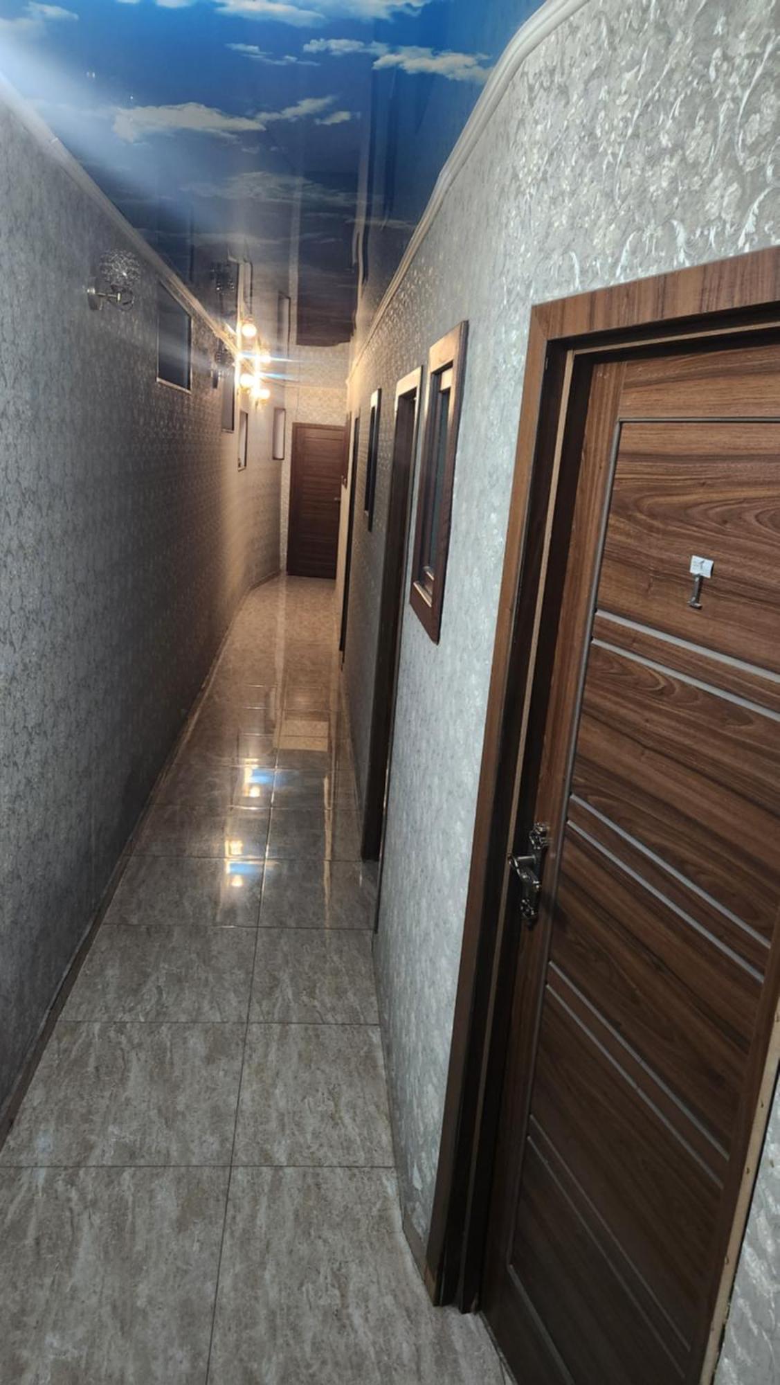 Hotel ,,Mega" Tbilisi Esterno foto